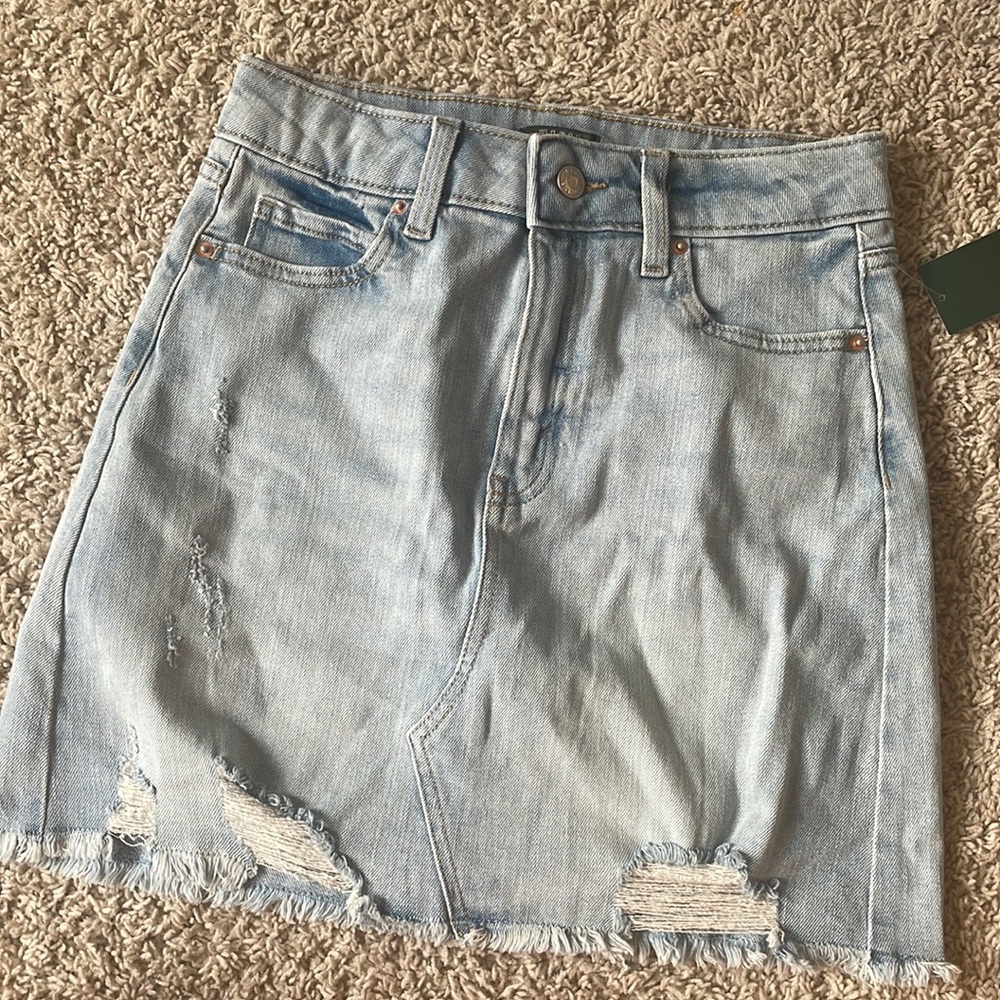 NEVER WORN super cute wild and fable jean mini skirt- with tags